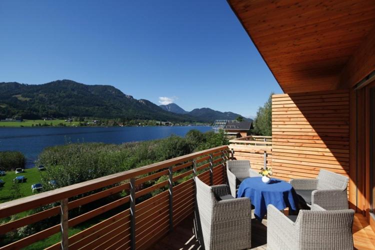 Seehotel Enzian Weissensee Exterior photo