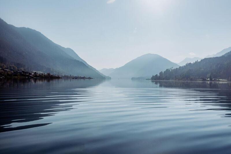 Seehotel Enzian Weissensee Exterior photo